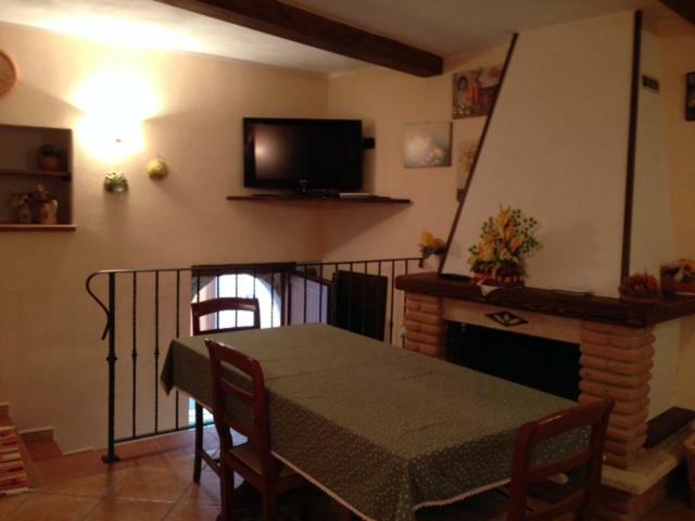 Il Borgo 30 Apartment Scapoli Luaran gambar